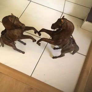 Leather camel and 2 horses , excellent condition household decorations. Imported